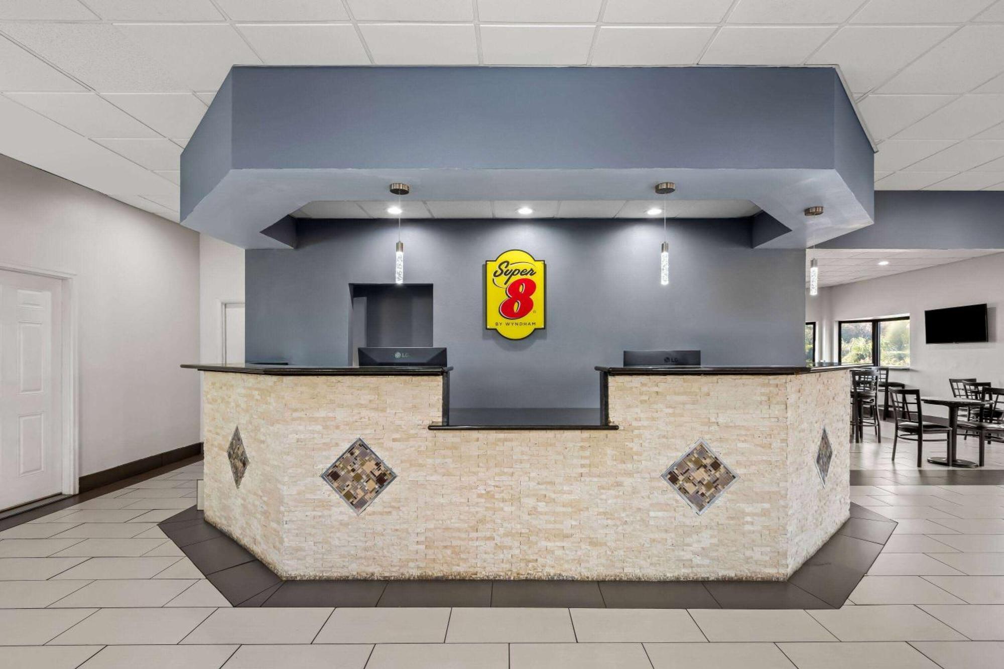 Super 8 By Wyndham Garysburg/Roanoke Rapids Hotel Екстериор снимка