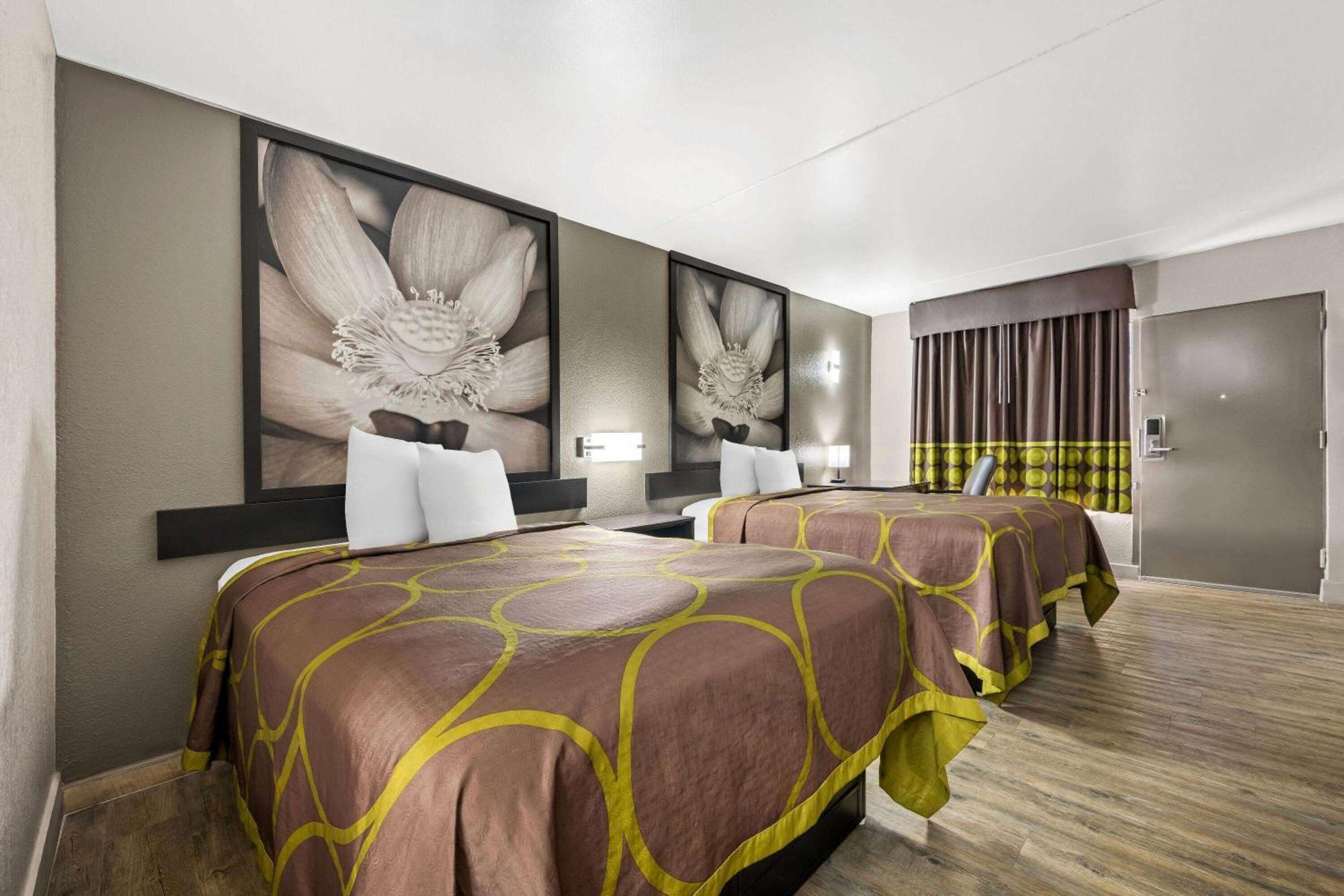 Super 8 By Wyndham Garysburg/Roanoke Rapids Hotel Екстериор снимка