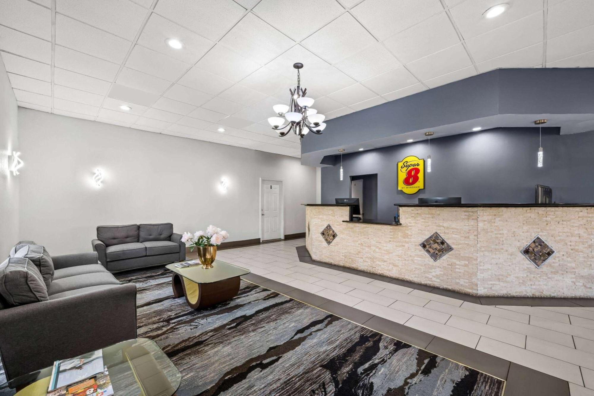 Super 8 By Wyndham Garysburg/Roanoke Rapids Hotel Екстериор снимка
