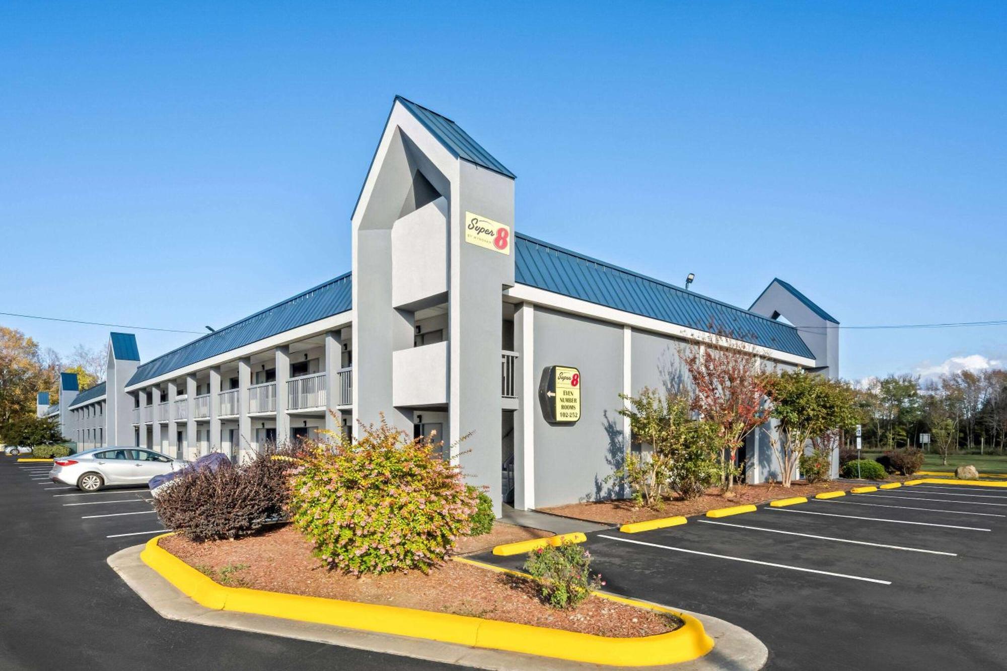Super 8 By Wyndham Garysburg/Roanoke Rapids Hotel Екстериор снимка